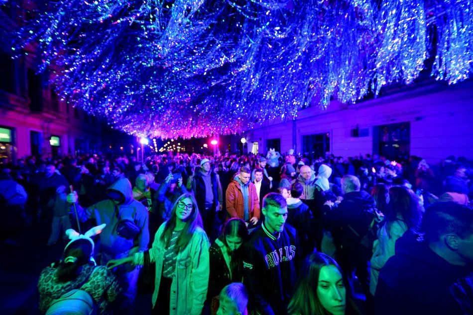 Łódź. Tłumy na Light Move Festival Łódź 2025! Mnóstwo pozytywnej energii!