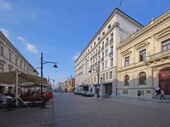 Hotel Grand przy Piotrkowskiej już bez rusztowań! Co za zmiana! Jak prezentuje się elewacja?