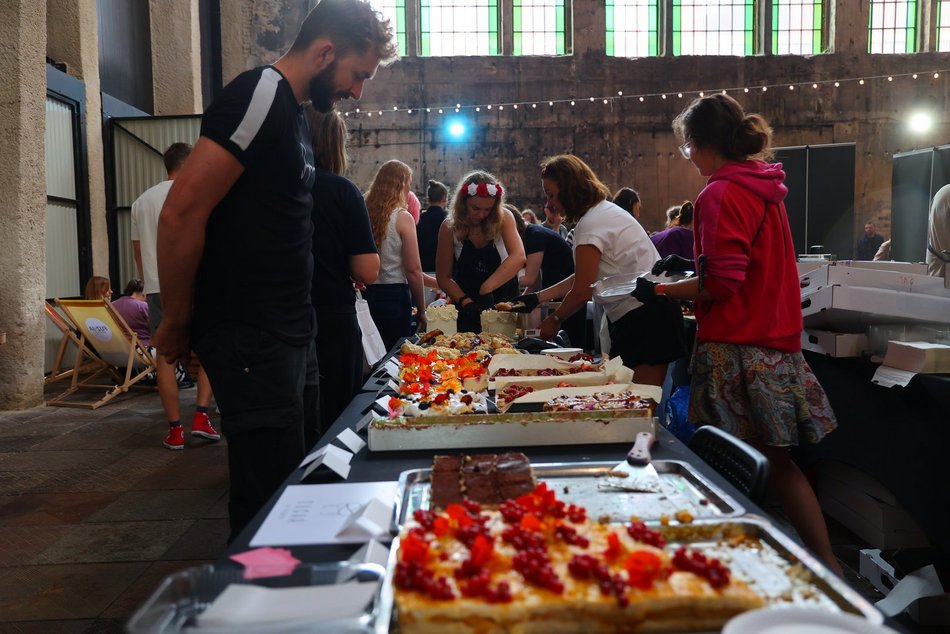 Łódź. Kulinarna odsłona 602. Urodzin Łodzi. Targ Śniadaniowy w Fuzji przyciągnął tłumy!