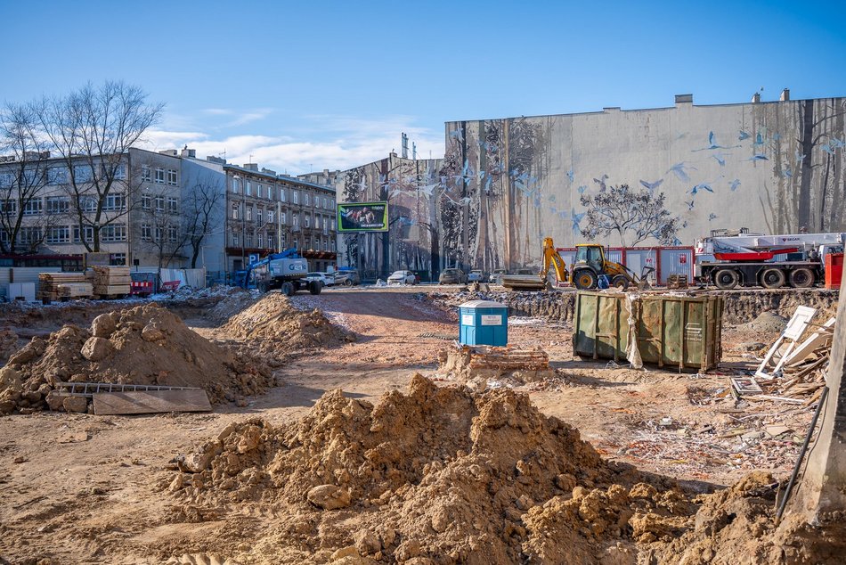 Łódź. Narożnik przy Kilińskiego i Pomorskiej przestanie straszyć. Ruszyła budowa nowych mieszkań w Łodzi