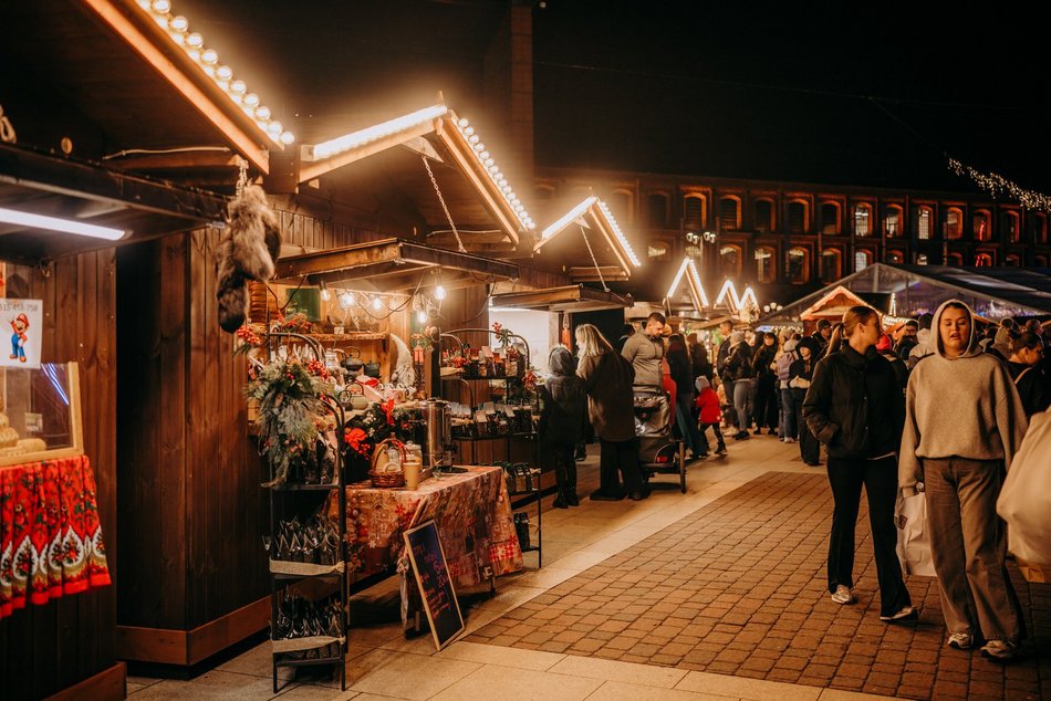 Łódź. Jarmark w Manufakturze w Łodzi tętni życiem. Tam poczujesz świąteczną atmosferę!