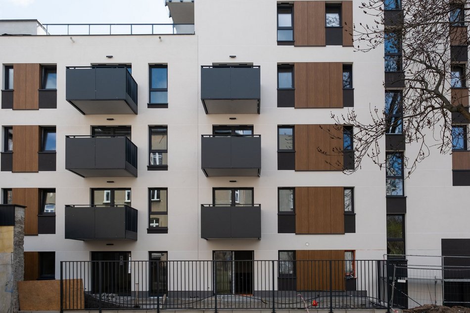 Łódź. Nowe mieszkania przy Pogonowskiego w Łodzi. Nowoczesne antresole, tarasy i patio [ZDJĘCIA]