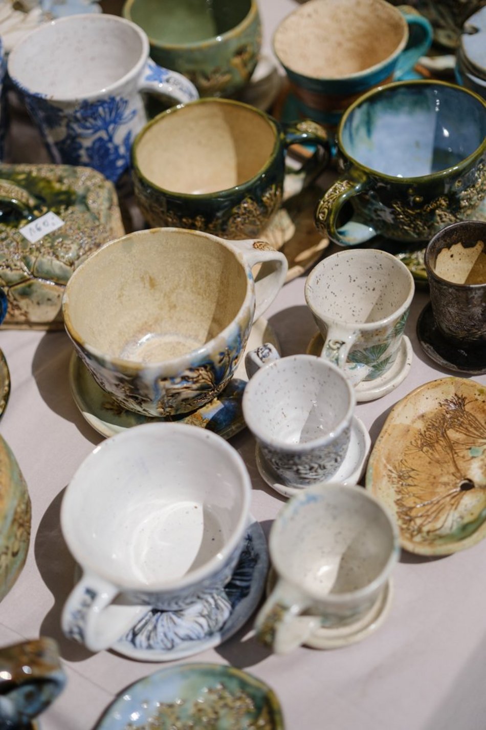 Łódź. Rękodzielnia na Piotrkowskiej w Łodzi. Kilkadziesiąt stoisk i różnorodny asortyment