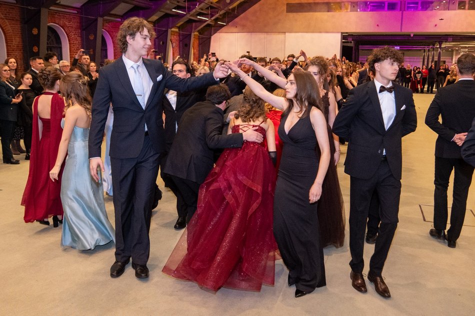 Łódź. Studniówka I LO w Łodzi