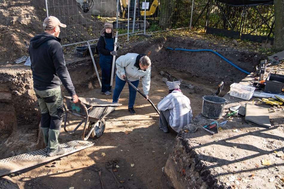 Łódź. Średniowieczne groby odkryte pod Łodzią. Mają przeszło tysiąc lat!