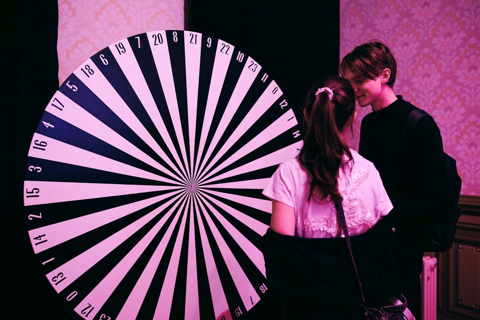 Łódź. Łódź miastem fabryk, kawy i... sztuki zapachu. Wystawa Alchembot, którą musisz poczuć!