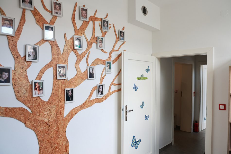 Łódź. Nowa świetlica dla dzieci i młodzieży przy Północnej w Łodzi. Sale warsztatowe, plac zabaw