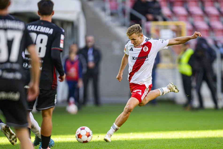 Wojskowi kontra Rycerze. ŁKS Łódź zagra ze Śląskiem Wrocław