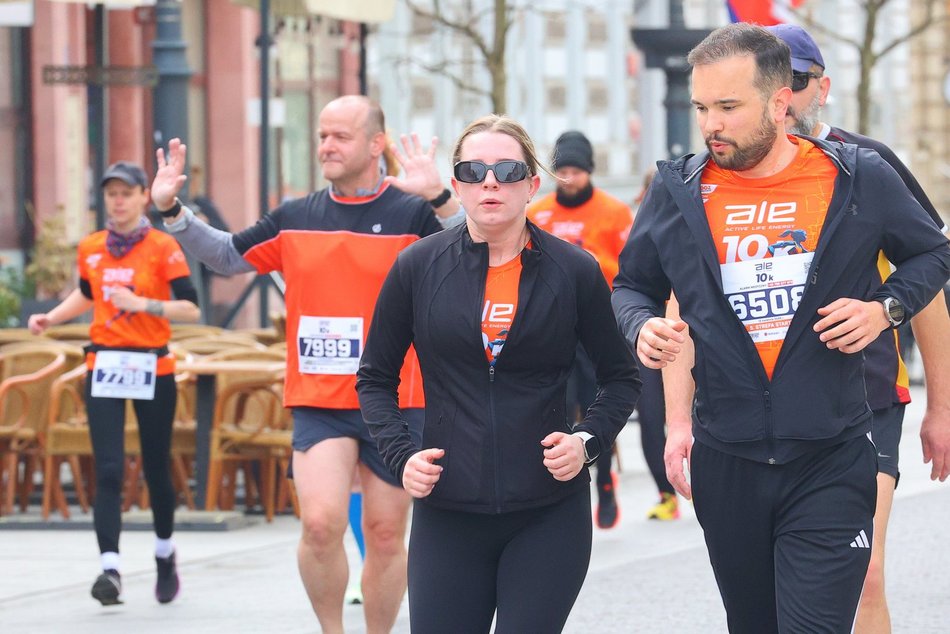 Łódź. DOZ Maraton Łódź 2026. Brałeś udział w biegu na 10 km? Znajdź się na zdjęciach!