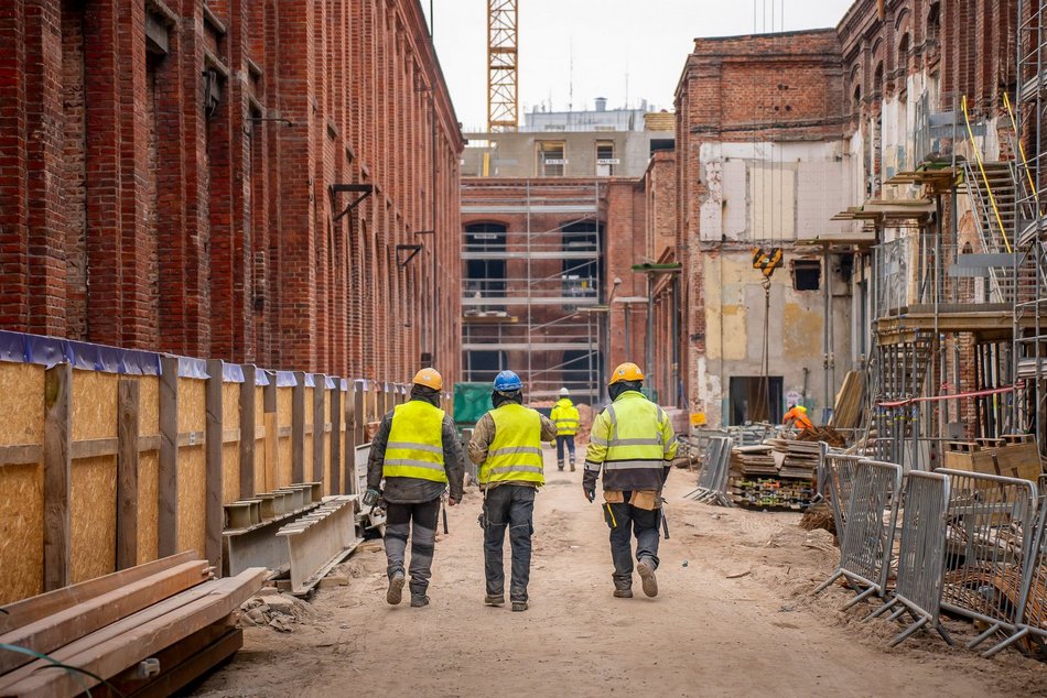 Łódź. Fuzja Łódź. Trwa wielka budowa 170 loftów w dawnej drukarni i 160 nowych mieszkań