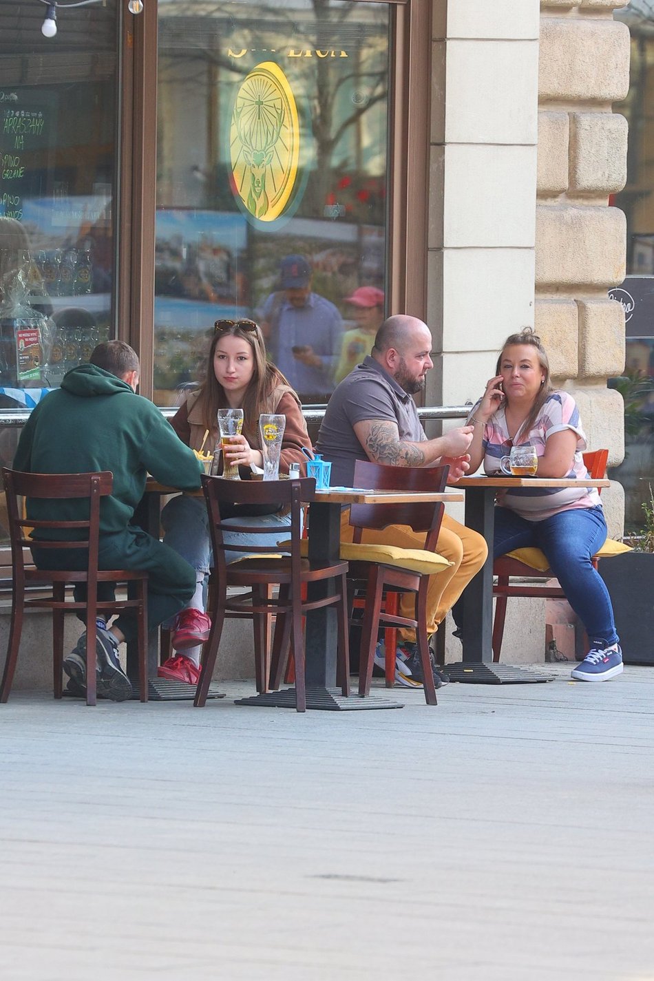 Łódź. Łódź budzi się do życia! Łodzianie i turyści tłumnie korzystają z pierwszych dni wiosny