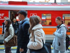 Więcej pociągów z Torunia i Bydgoszczy do Łodzi. Kiedy ruszą nowe połączenia?