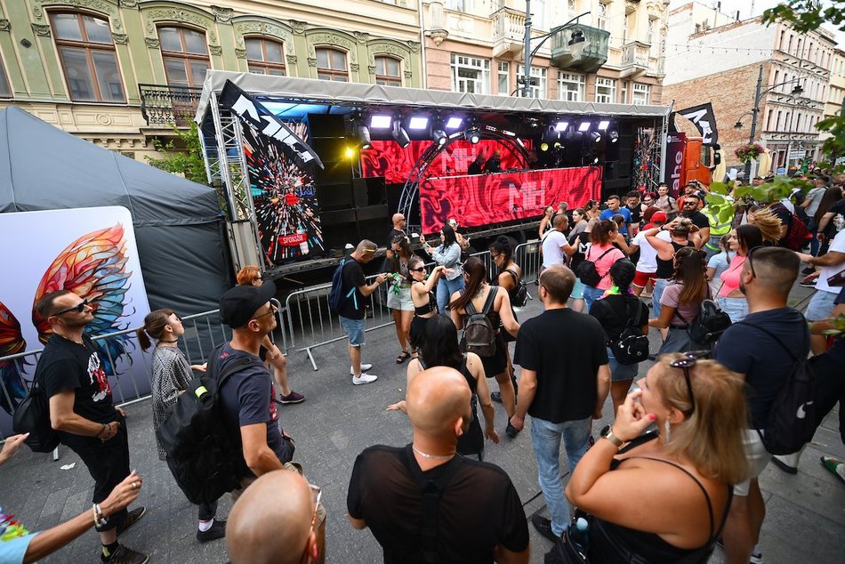 Łódź. Parada Wolności 2025 w Łodzi. Największy klub muzyczny pod gołym niebem