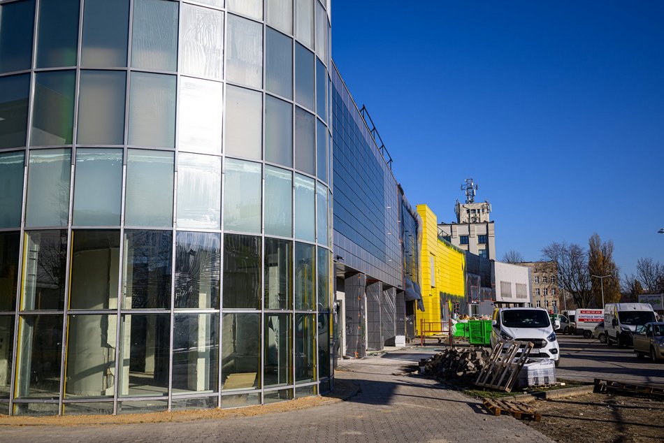 Co powstanie w dawnej Almie przy Kilińskiego w Łodzi? Popularny supermarket!