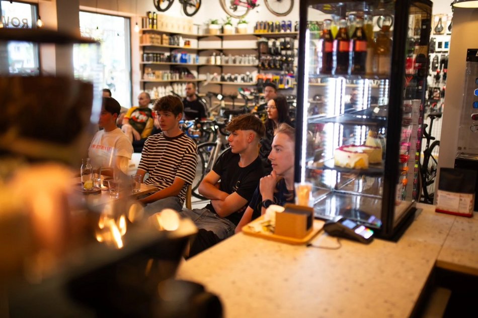 Kolarska na Bałutach w Łodzi. Kawiarnia speciality, serwis i sklep rowerowy w jednym!