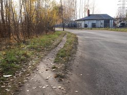 Łódź. Nowy chodnik na Lodowej w Łodzi. Ułatwi dojście do zakładów pracy