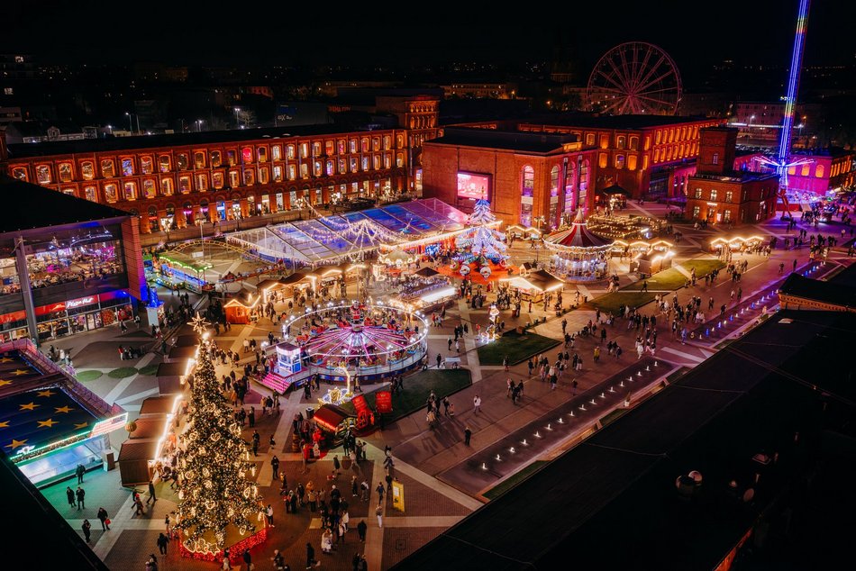 Łódź. Jarmark w Manufakturze w Łodzi tętni życiem. Tam poczujesz świąteczną atmosferę!