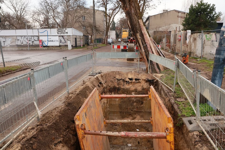 Łódź. Remont Odyńca w Łodzi rozpoczęty. Nowa jezdnia, chodniki i parkingi