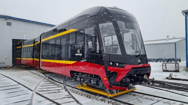 MPK Łódź. Drugi z nowych tramwajów Moderus Gamma dotarł do Łodzi [ZDJĘCIA]