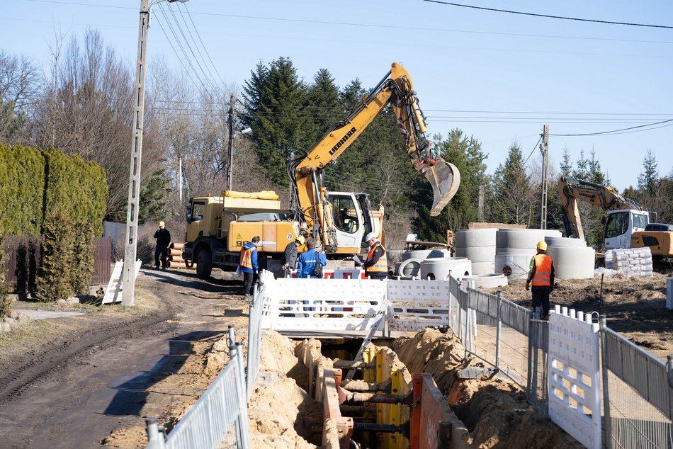 Nowy wodociąg w Beskidzkiej i Karkonoskiej w Łodzi. Dlaczego warto przyłączyć się do sieci?
