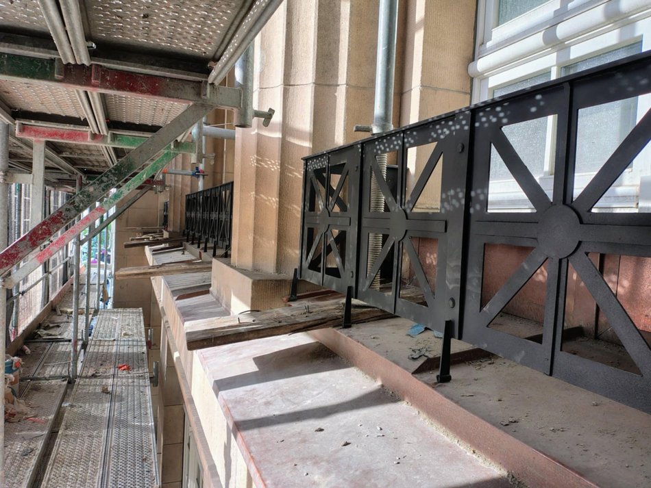 Łódź. Remont Kamienicy Siemensa w Łodzi postępuje. Niebawem znikną rusztowania!