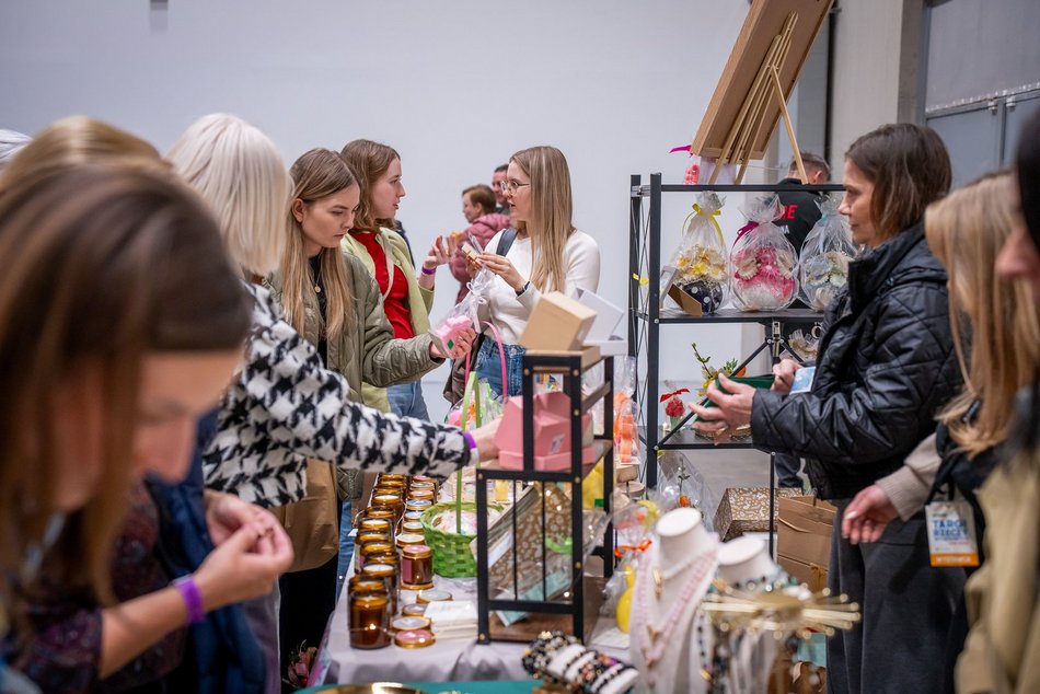 Łódź. Targi Rzeczy Wyjątkowych w hali Expo Łódź. Biżuteria, plakaty, dekoracje i więcej