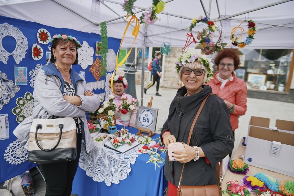 seniorzy podczas senioraliów w Łodzi