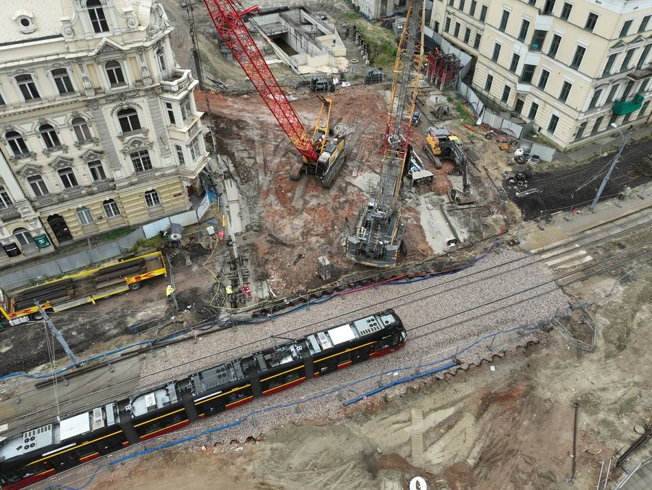 Budowa stacji Łódź Śródmieście przy tunelu pod Łodzią