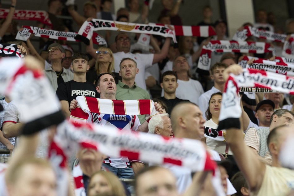 Kibice na meczu ŁKS Coolpack Łódź z Astorią Bydgoszcz