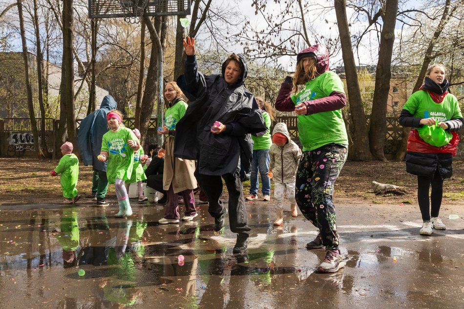 Łódź. Lany Poniedziałek na Manhattanie w Łodzi. Tak Łodzianie celebrowali śmigus-dyngus!