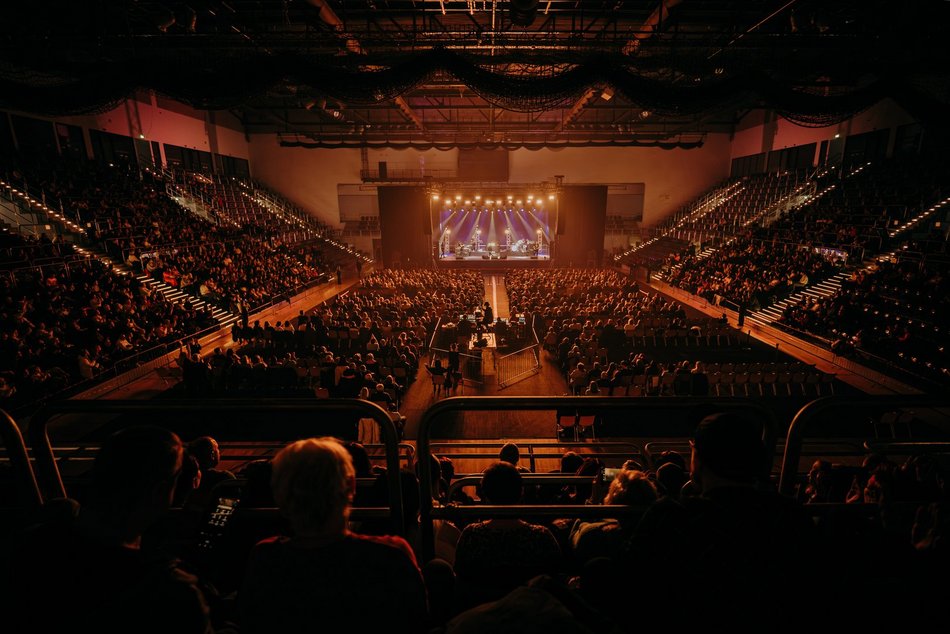 Łódź. Bonnie Tyler dała czadu w Sport Arenie w Łodzi! Nie byłeś? Zobacz!