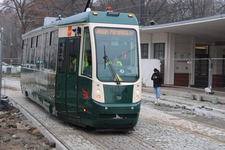 Łódź. MPK Łódź testuje nowe torowisko. Remont krańcówki Północna w Łodzi na finiszu