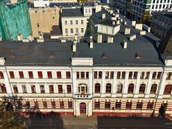 Łódź. Poczta Główna w Łodzi do wynajęcia. Do tego budynku niegdyś ustawiały się tłumy!