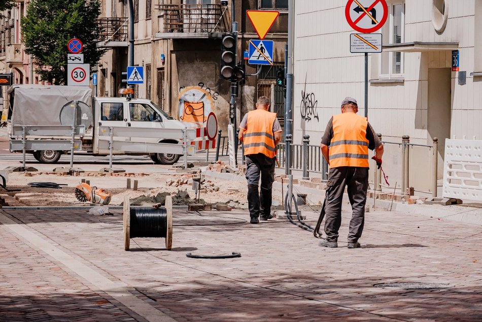 Remont Jaracza w Łodzi na finiszu. Ostatnie metry kostki do ułożenia