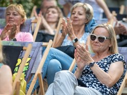 Łódź. Sobotnie Brzmienia na Piotrkowskiej w Łodzi. Klimatyczny początek wieczoru w Pasażu Róży