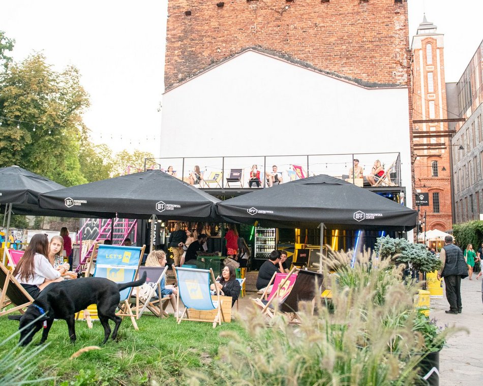 Tłumy łodzian i turystów na Piotrkowskiej