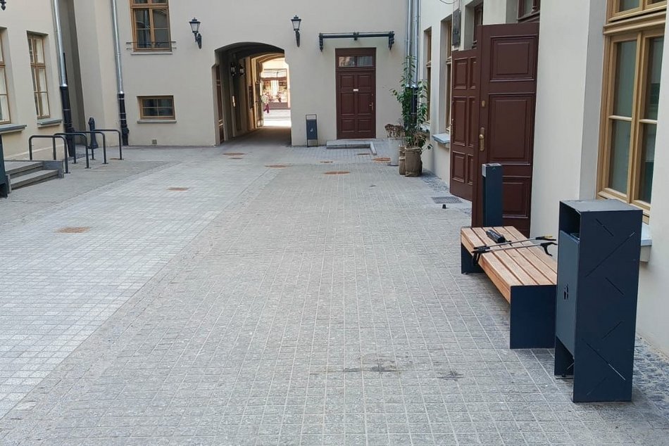 Wiosenne porządki w Łódzkich Nieruchomościach. Podwórka, elewacje i klatki schodowe na błysk!