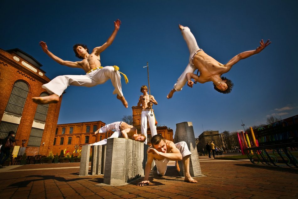 Darmowe treningi capoeiry w Łodzi. Warsztaty z udziałem mistrzów