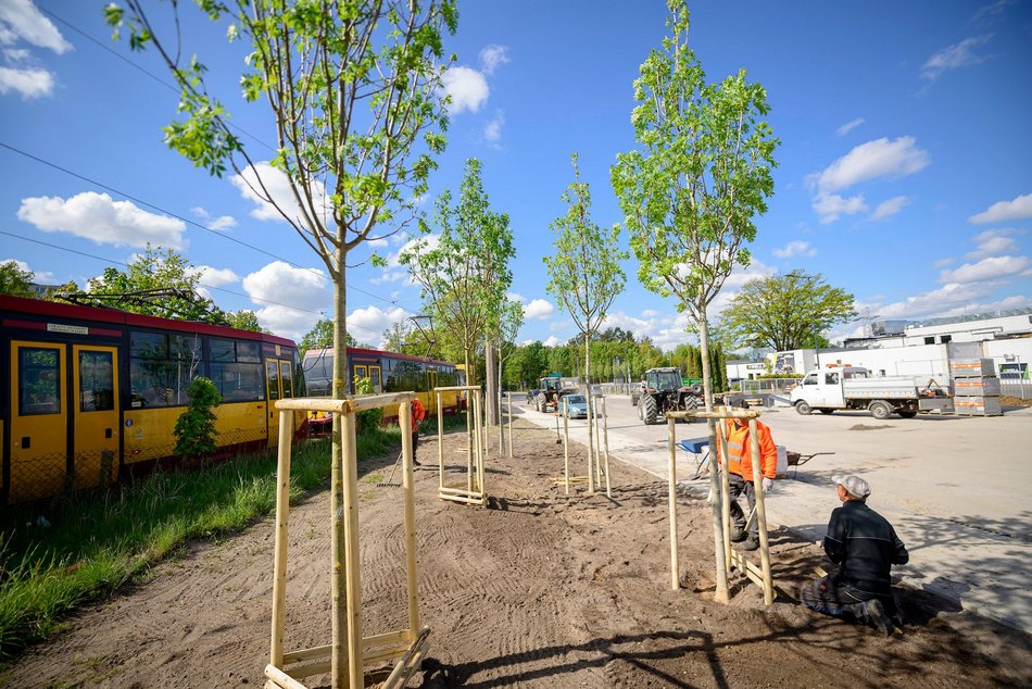 Łódź. Remont Szczecińskiej w Łodzi na finiszu. Wiemy, kiedy dojedziemy nią do trasy S14!