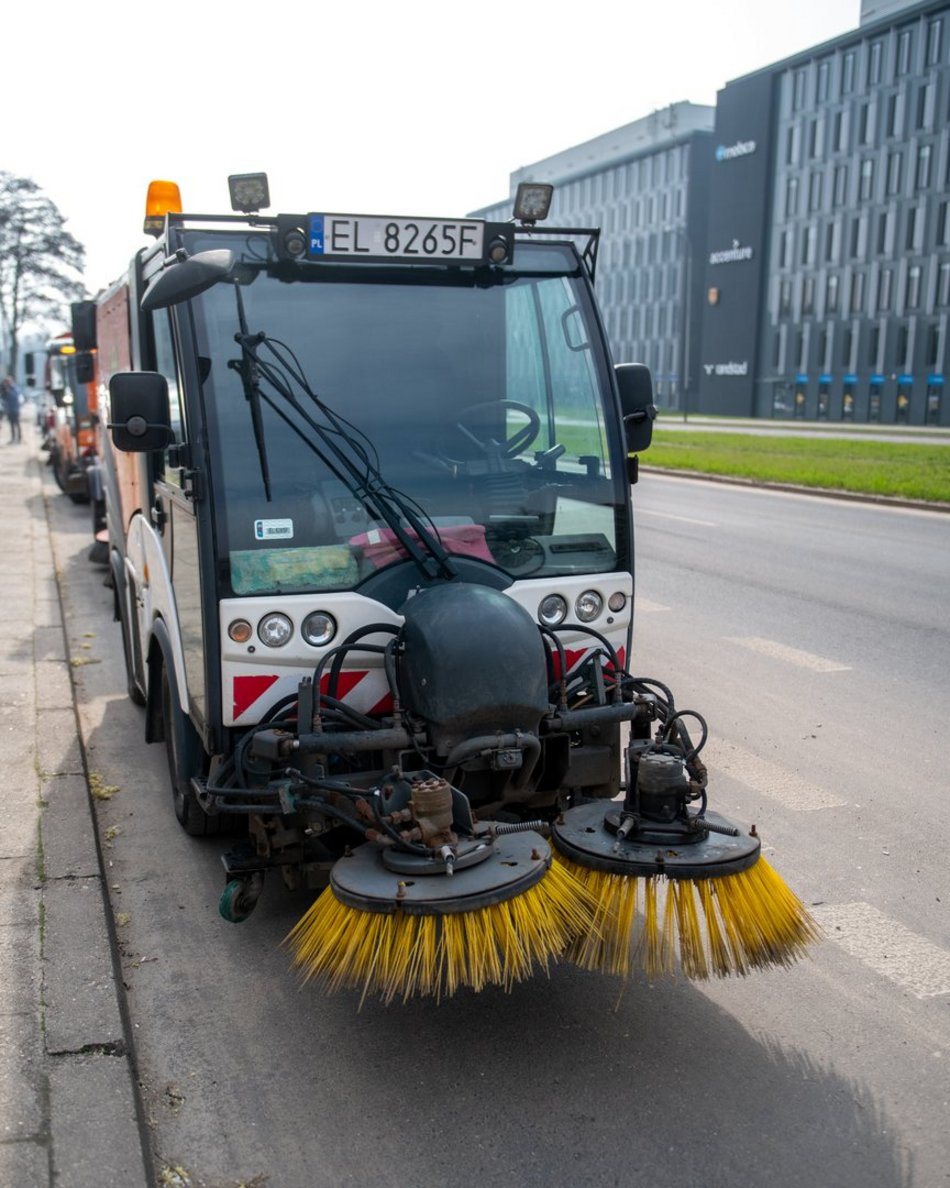 Na łódzkie ulice wyjechały nowe mechaniczne zamiatarki