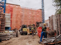 Fabryka przy ul. Sienkiewicza 61a - remont, plac budowy