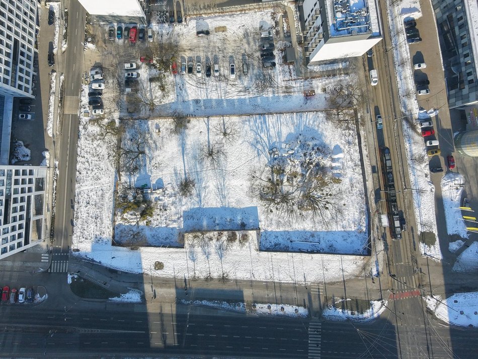 Działka przy trasie W-Z w Łodzi przestanie świecić pustkami