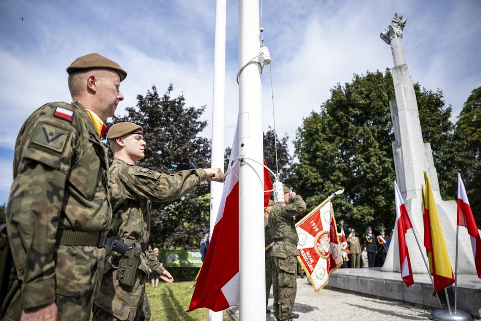 Piknik militarny w parku Helenów