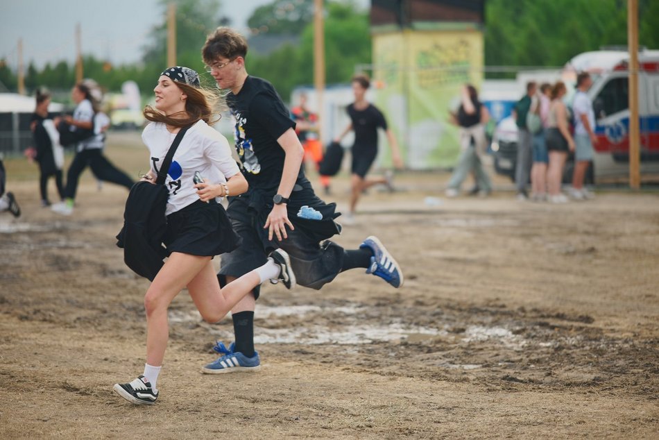 Deszcz im niestraszny! Pierwsi festiwalowicze rozpoczęli trzeci dzień Łódź Summer Festival 2025!