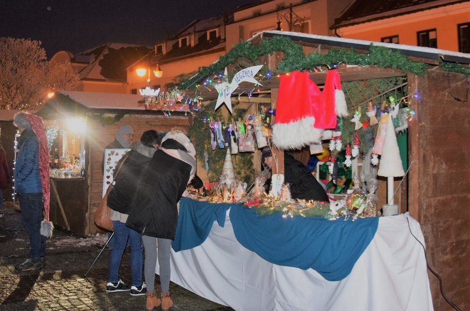Jarmarki Bożonarodzeniowe w Łódzkiem! Sprawdź świąteczny rozkład jazdy!