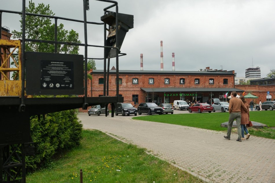 Łódź. Bazar smaku w Ogrodach Geyera w Łodzi przyciąga smakoszy! Zdrowa żywność dla każdego