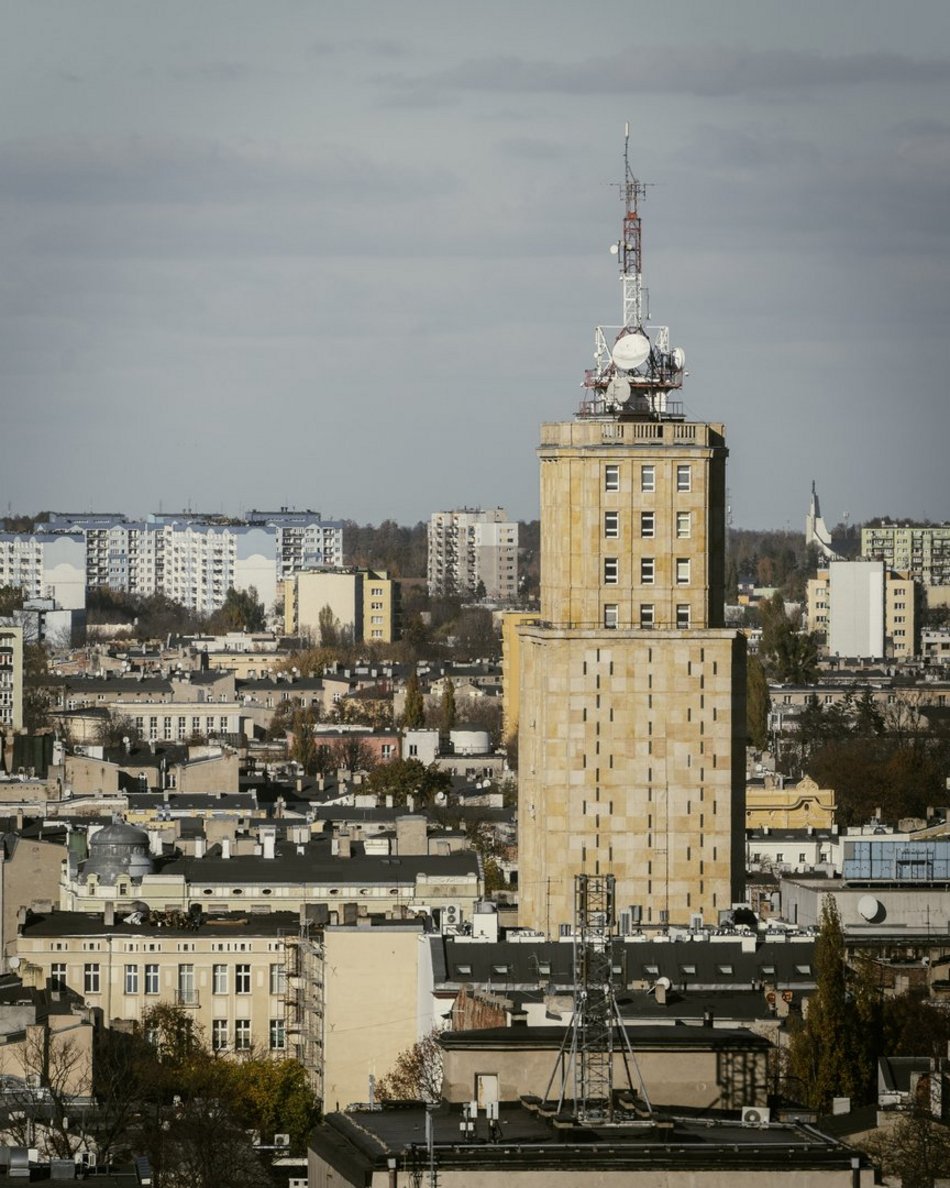 Piękne zdjęcia słonecznego mroźnego popołudnia