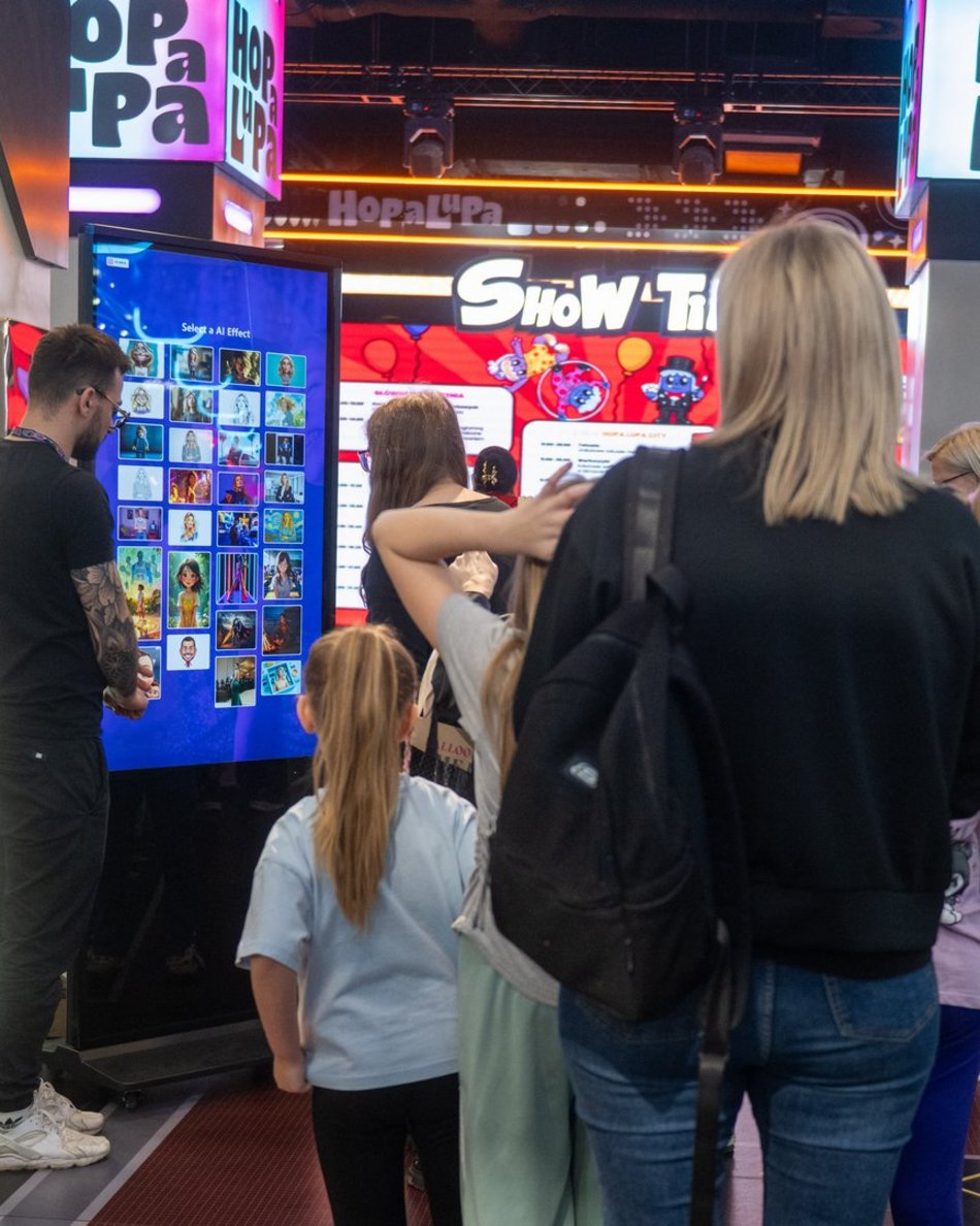 Łódź. Pierwsze urodziny Hopa Lupa w Łodzi! Zobacz, jak bawili się mali i duzi Łodzianie