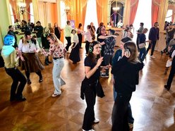 Łódź. Silent disco w Pałacu Poznańskiego