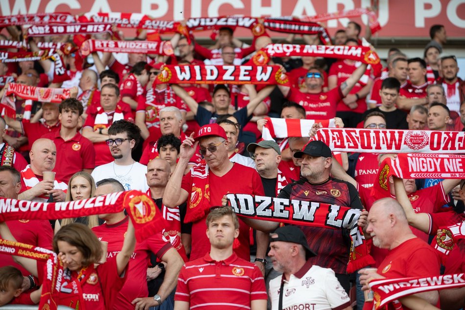 Kibice na meczu Widzewa Łódź z Piastem Gliwice
